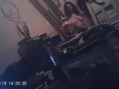 GINCHANTRESS VISITS THE BLACK DRAGON 1