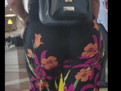 Arab Hispanic MOM with PHAT ass