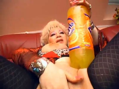 Granny Insterts 2L Fanta In Her Pussy