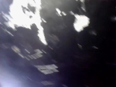 METIENDO DEDOS MAMA E HIJA BUS 5