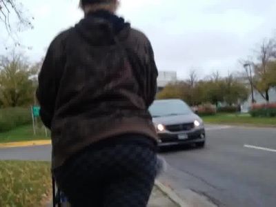 JIGGLY GILF PAWG