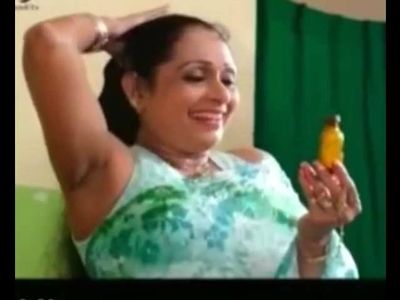 Jayangani dikkumbura armpits