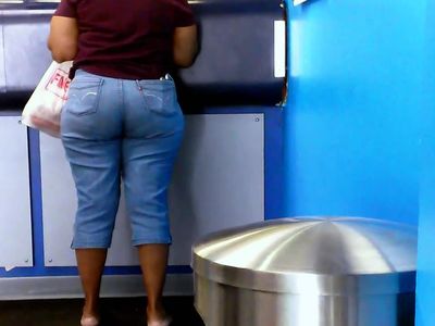 Big Wide Ass Dominican Lady