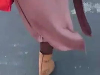 Madura con  nalgotas deliciosas