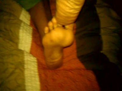 Soles to jackoff to