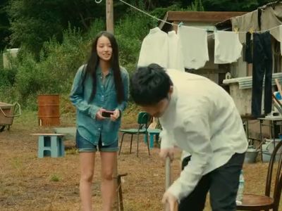 Wet Women in The Wind (2016)