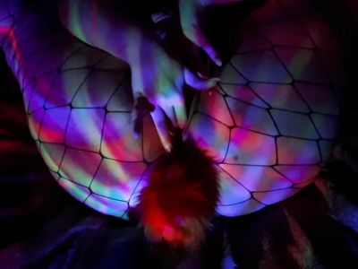 Pussy play and light show!