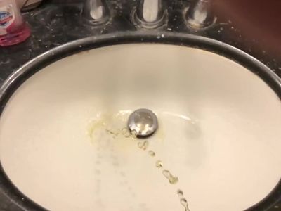 SLO-motion Piss