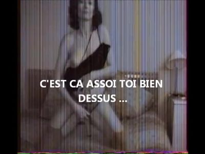 claudia se branle avec son gode