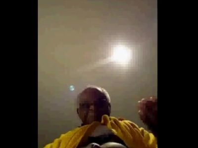 Fred LEBRUN en sÃ©ance de masturbation sur le net PARTAGEZ MA VIDEO