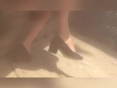 Make-up woman Shoeplay dangling pt1