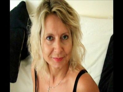 First Photo Shoot With Sandy - Taster