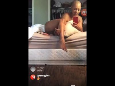 Mature ebony sexy legs and feet