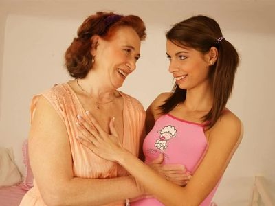 Slideshow 93. (#grandma #granny #mature)