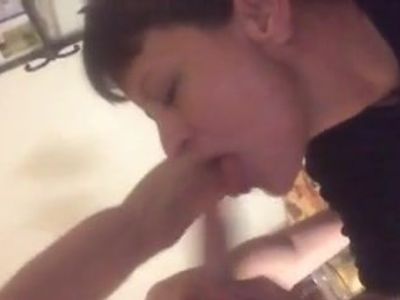 Mature sucking young dick