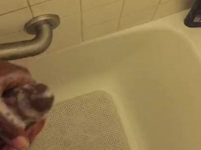 A lil bit of shower fun (Solo)