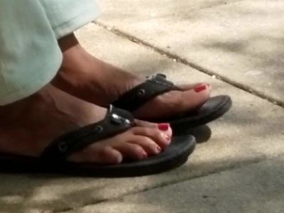 Candid mature ebony feet