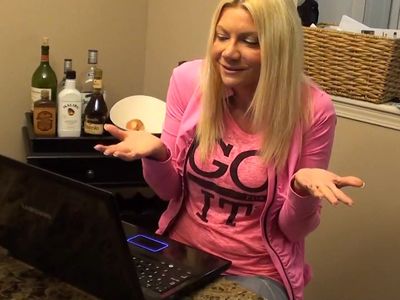 Christina Skye toys her asshole