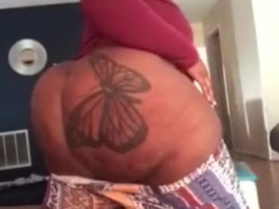 FyeBottom Twerking That Pussy