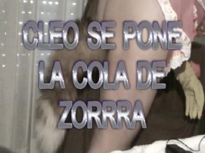 mature mom playing with het fox tail